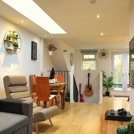 Top Floor Apartment In Islington Londra Exterior foto